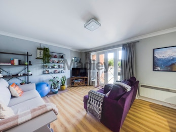 2 Dunnage Crescent, London